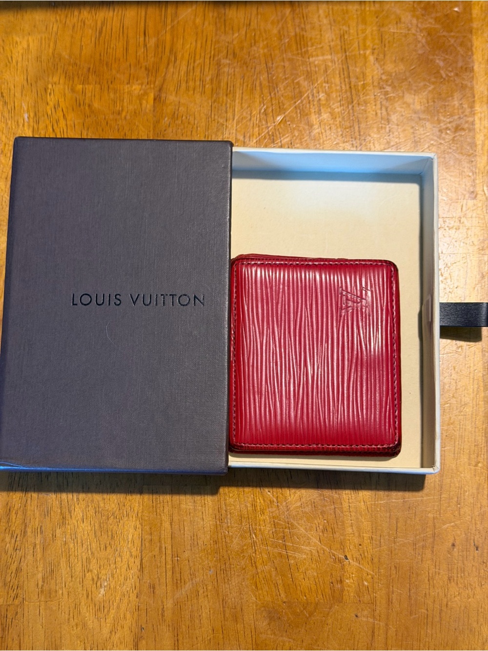 Louis Vuitton Red Epi Leather Change wallet - Picture 2 of 13